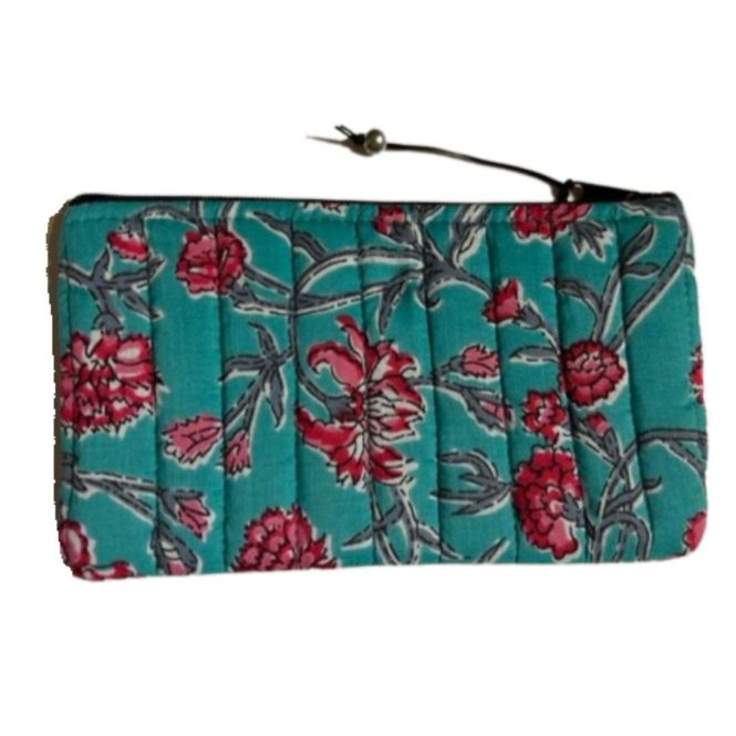 Hovedbilde Pouch med røde blomster